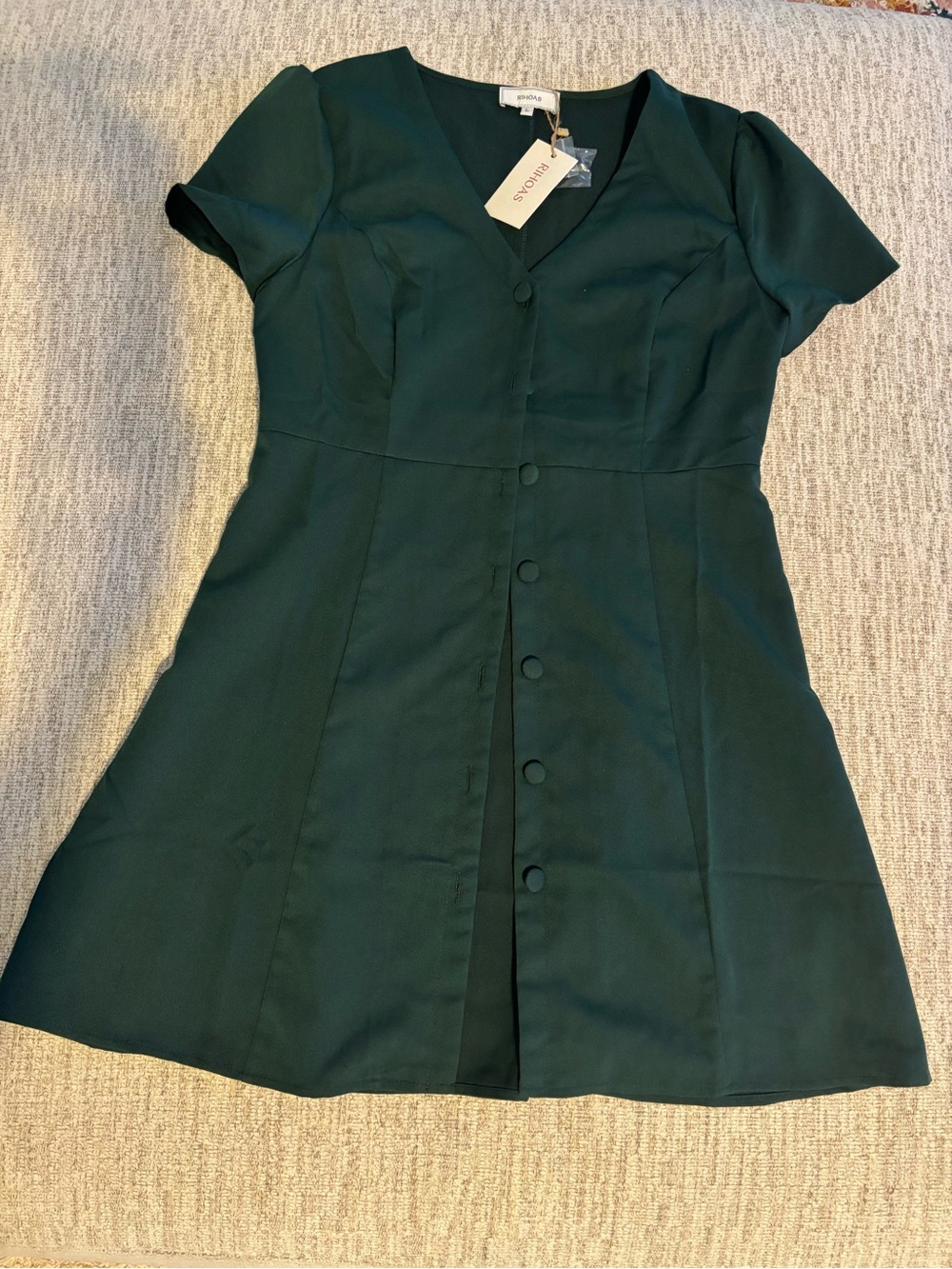 RIHOAS Forest Green V-Neck Button Mini Dress